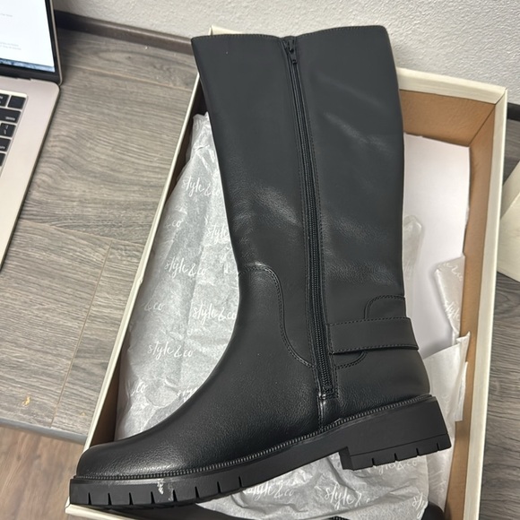 Style & Co Gwynn Lug-Sole Boots - Picture 5 of 6